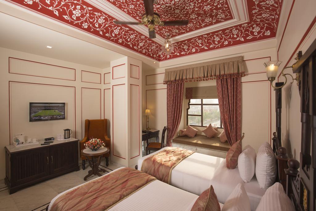 Umaid Haveli-A Heritage Style Hotel & Resort Τζαϊπούρ Δωμάτιο φωτογραφία